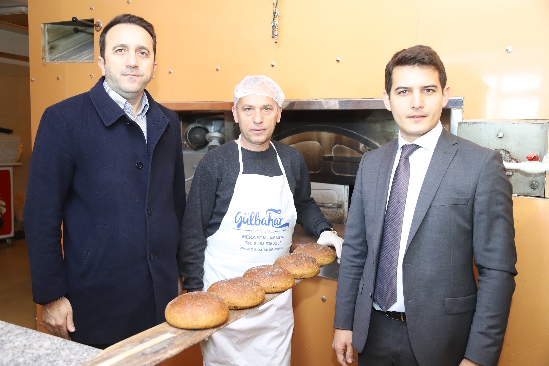 SİYEZ EKMEĞİ FIRINLARDA